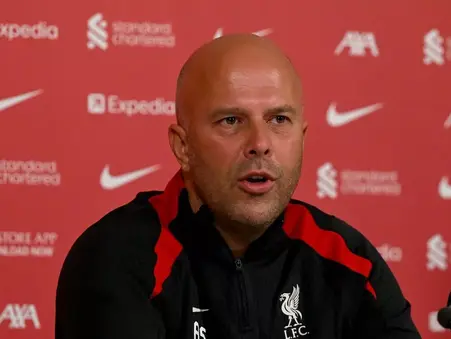 'It would be ridiculous' - Arne Slot on Mohamed Salah talks after Saudi interest in Liverpool man