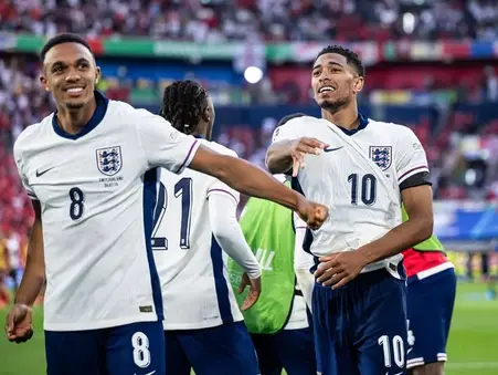 Jude Bellingham's teammates were 'glad to see back of him' in warning to Trent Alexander-Arnold