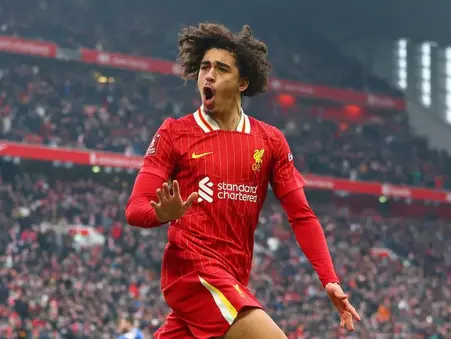 Arne Slot makes Jayden Danns transfer admission after Liverpool training ground experiment