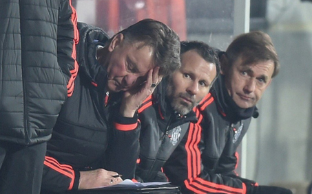 Man United fans sang about how bad they are at FC Midjylland