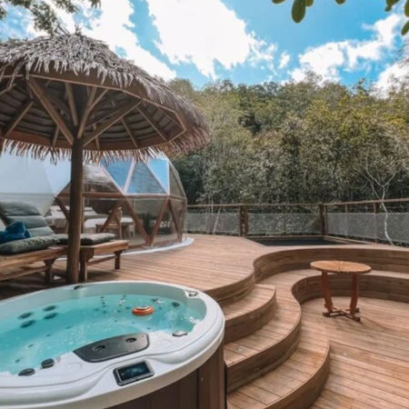 Mobilier extérieur réalisé en Indonésie à Bali