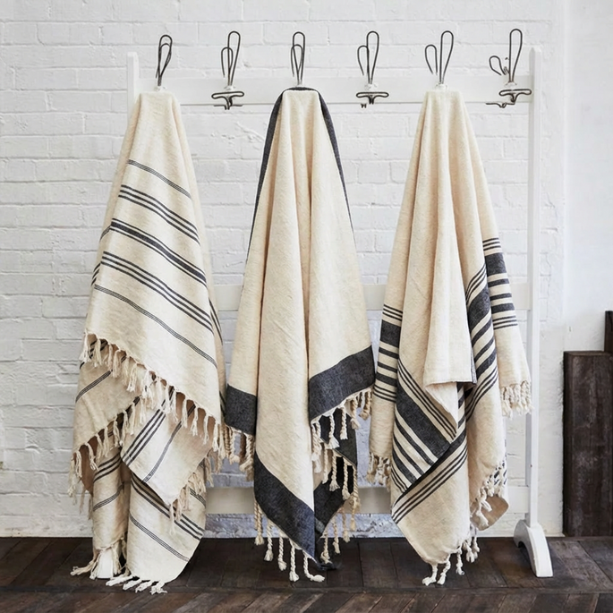 Doğal dokulu, bohem tarz pamuklu havlu modelleri