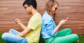 HOW TO MAKE SURE YOU NEVER REALLY CONNECT WITH ANYONE – AVOIDING THE TEXT TRAP