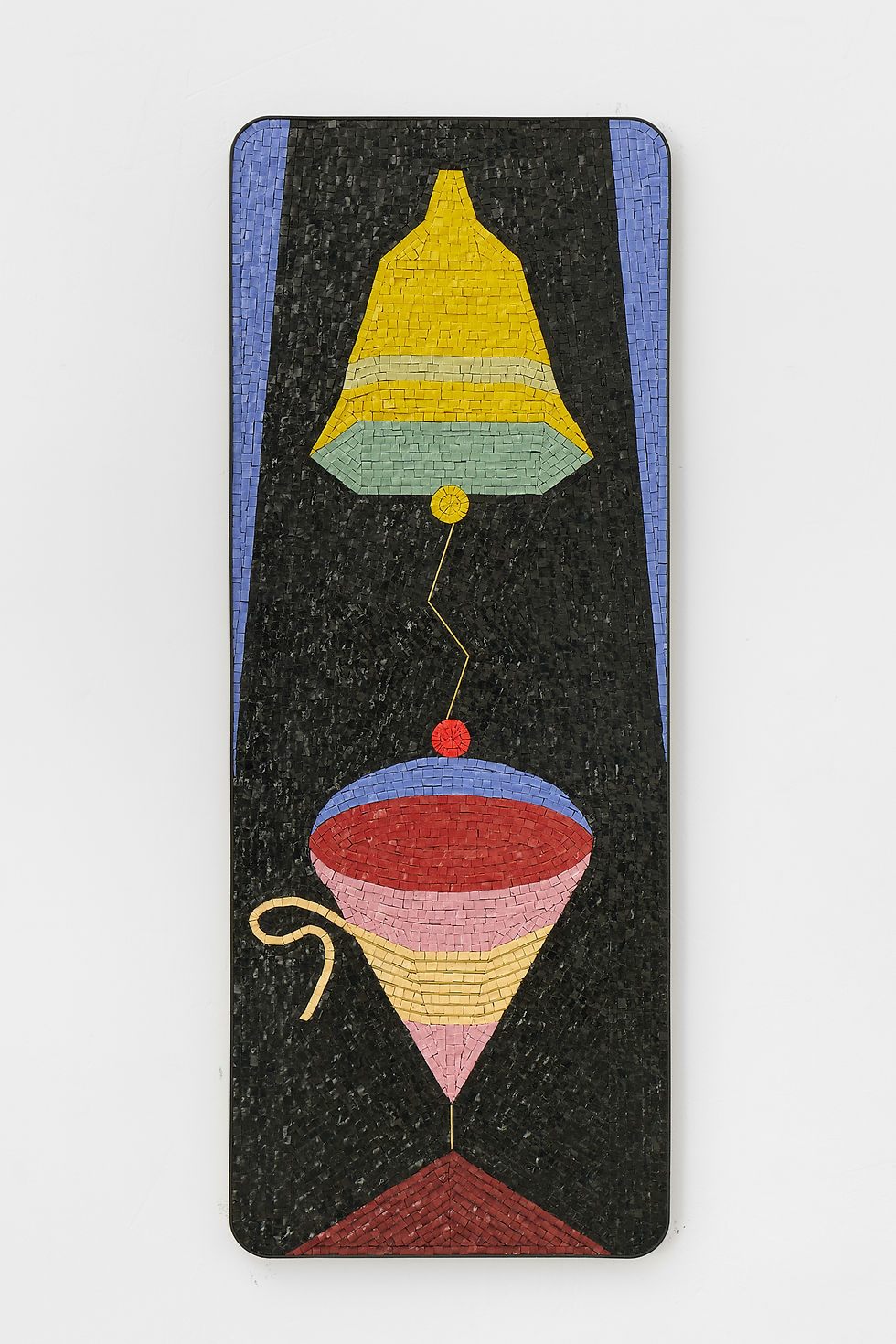 La vibración de María Angola. Mosaico de Smalti de Murano (vidrio opaco artesanal) 130 x 50 x 3 cm 2026. Andrea Cánepa