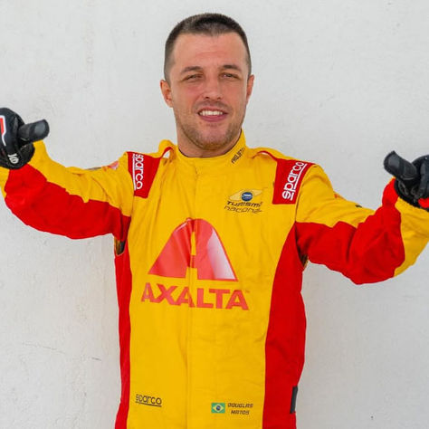 Piloto com paralisia cerebral estreia na Turismo Nacional com a Equipe Manzini