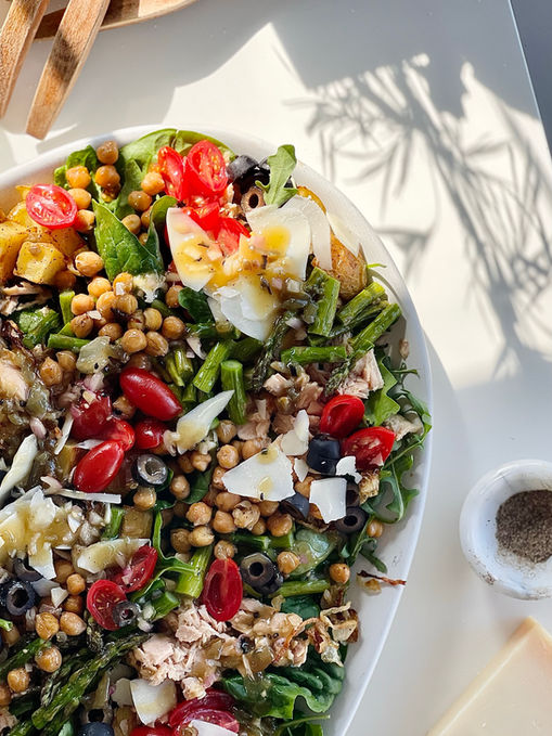 MOOD CHANGING SALADS // 12 Delicious Salads You Will Love Making All Year Long