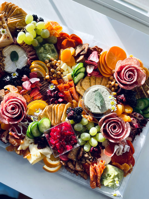 How to Make a Signature "Platter Girl" Grazing Board