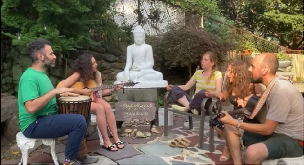 🌛 LIVE MUSIC AT THE MUSEUM! : "Moon Song" Acoustic Group 🌜