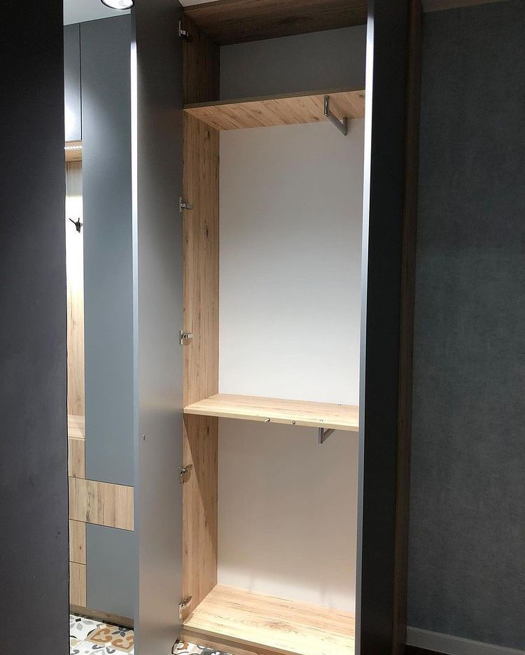 Миниатюра: встроенная прихожая +на заказ