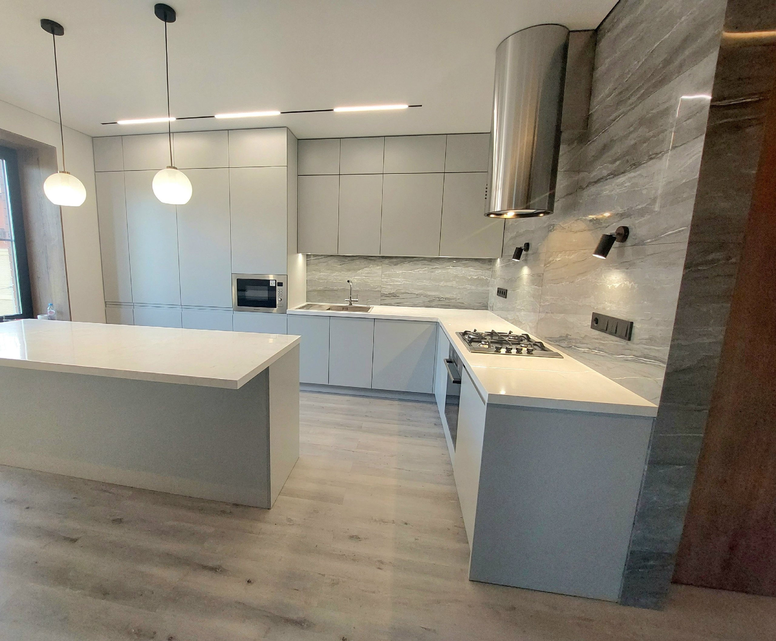 кухни на заказ москва