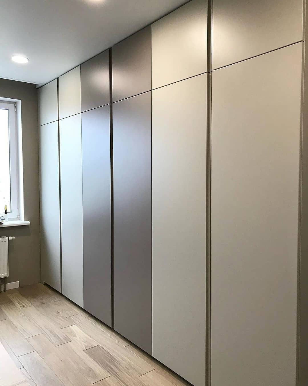 Шкаф распашной