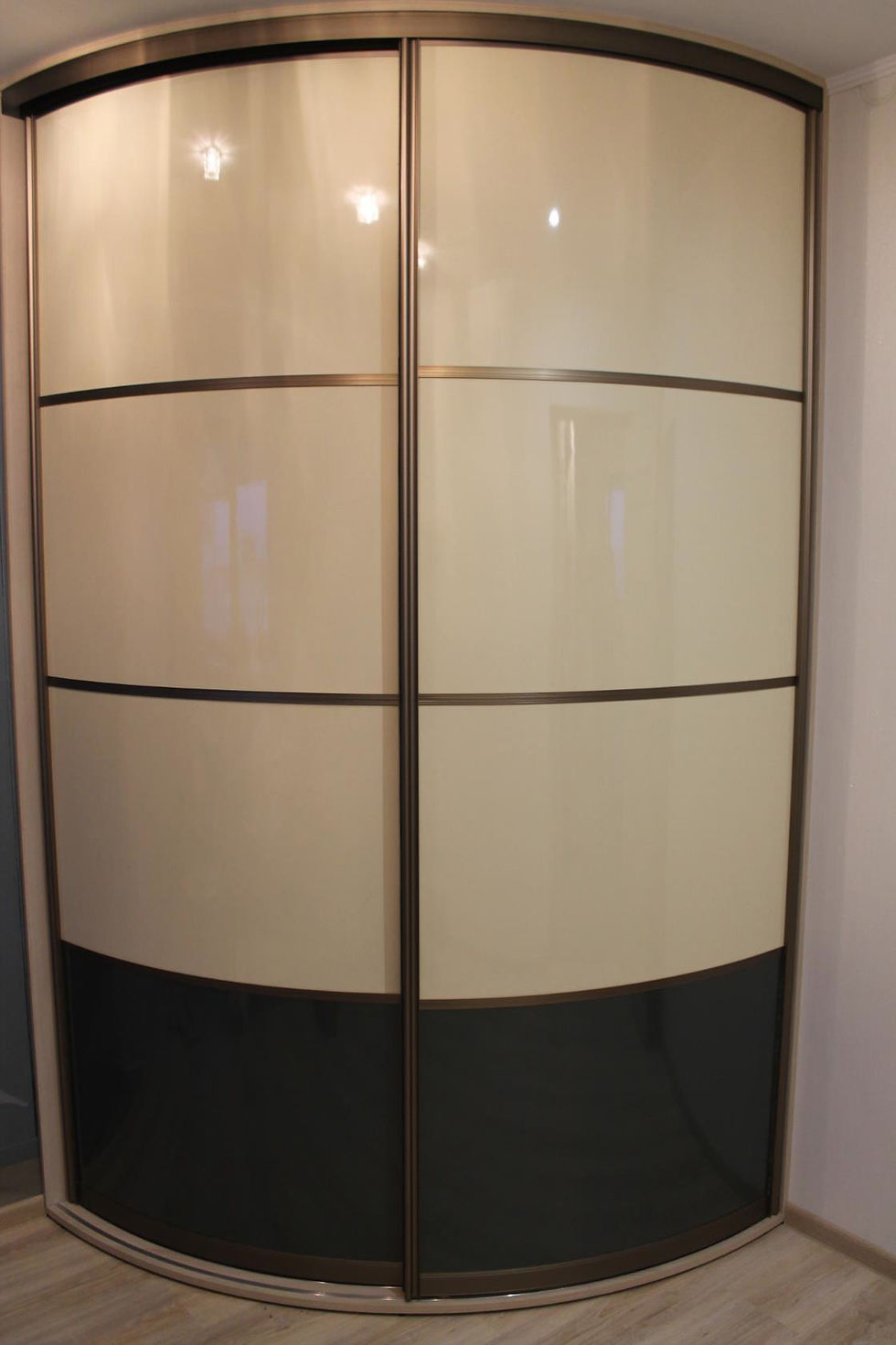 Радиусные шкафы купе на заказ во Владимире от производителя МФВ