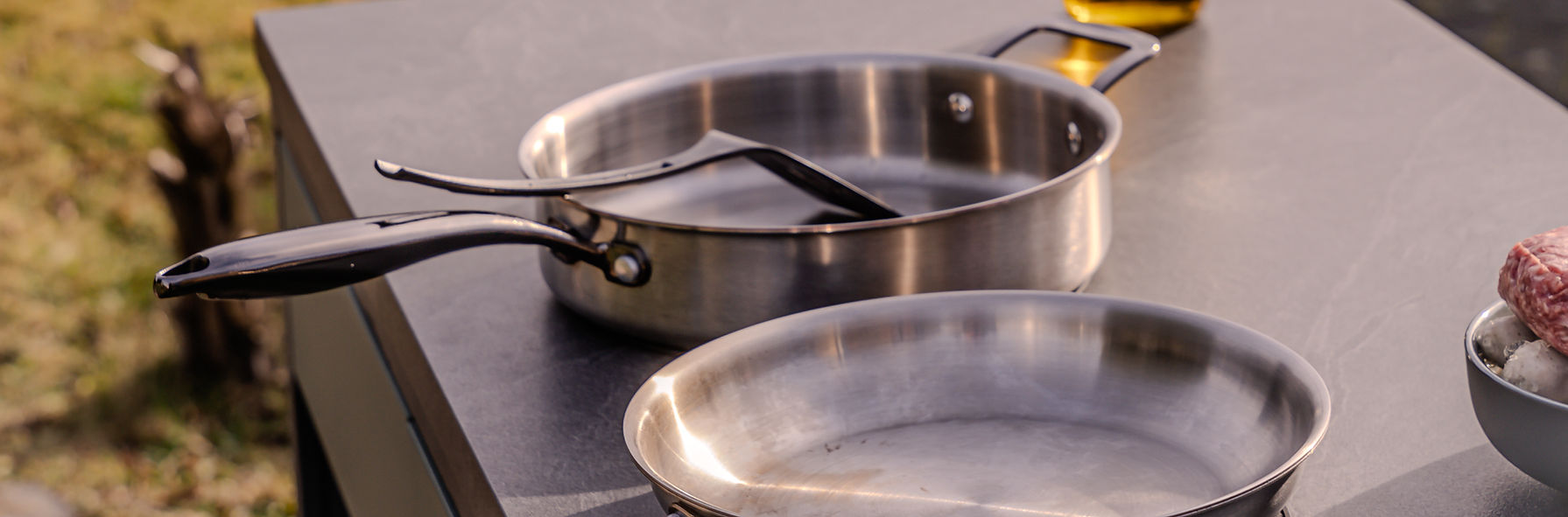 KRF-135 Metro Table.jpg