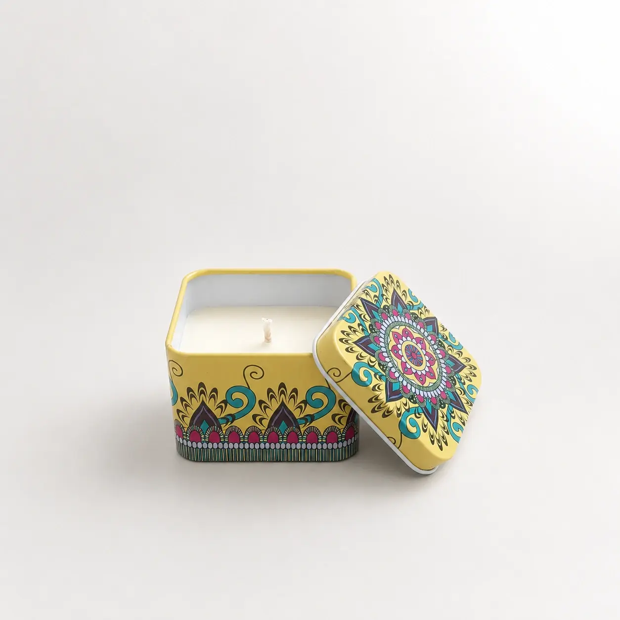 Soulshelli Floral Tin Candle - Handmade Home Decor 100% Soy Wax