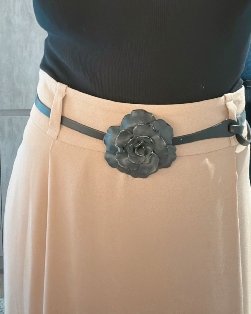 Thumbnail: Camelia M (3 ways to wear)