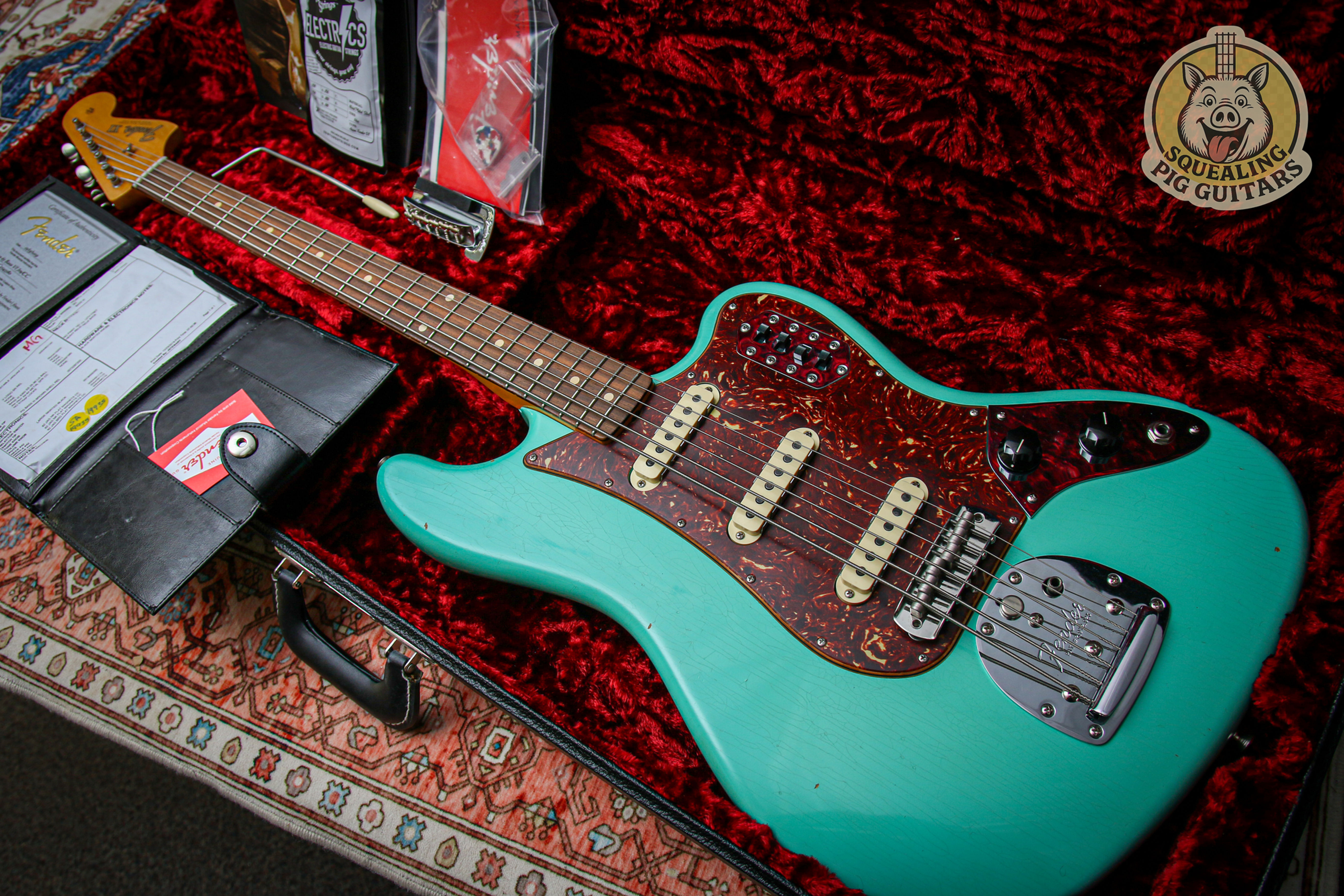 FENDER USA Custom Shop 63 Reissue Bass VI Jrny Relic "Seafoam Green" (2020)