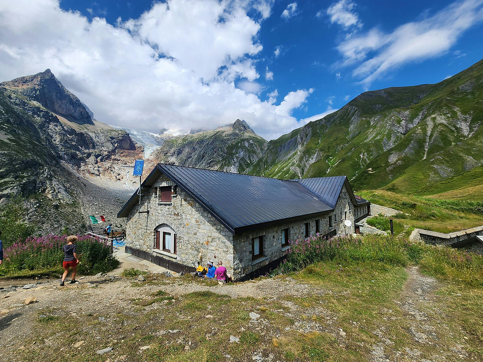 trail running holidays uk / uk trail running holidays, running trips, running adventures