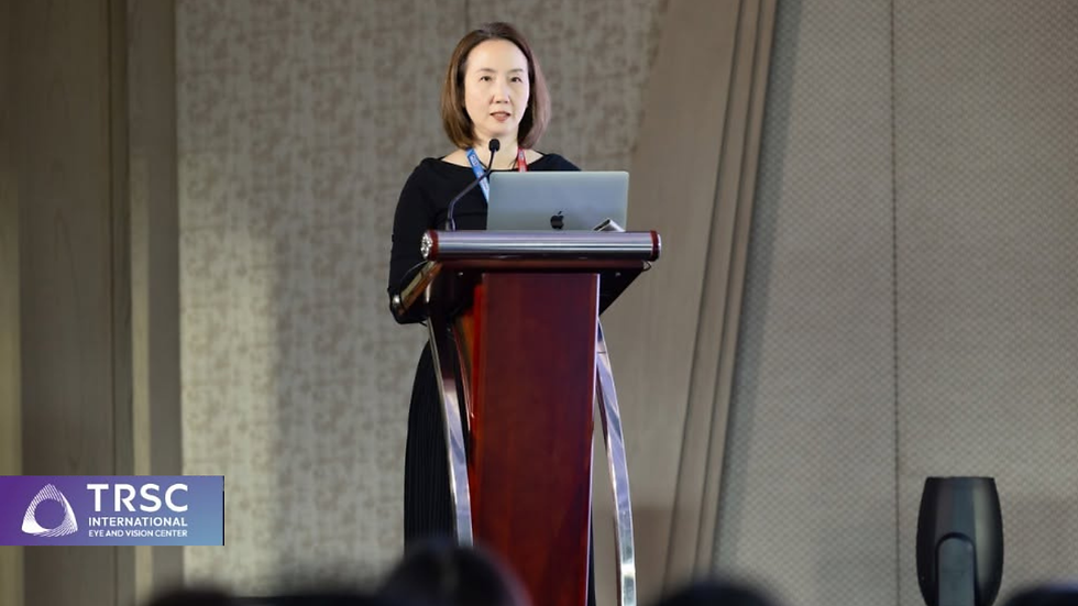 รศ.พญ. วรินทร จักรไพวงศ์ พร้อมทีมจักษุแพทย์ 𝗧𝗥𝗦𝗖 ร่วมเวที 1st CRST Annual Summit ถ่ายทอดองค์ความรู้ด้านกระจกตาและผ่าตัดแก้ไขสายตา
