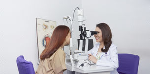 การตรวจวิเคราะห์สภาพตาก่อนทำเลสิค และ Super ReLEx (SMILE Pro) ที่ TRSC สำคัญอย่างไร? และมีขั้นตอนอะไรบ้าง?