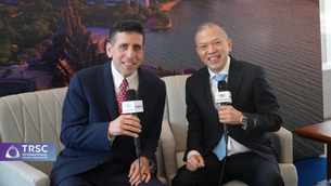 นพ.พิชิต 𝗧𝗥𝗦𝗖 ได้รับเกียรติให้สัมภาษณ์พิเศษในฐานะ Congress Co-Chairman กับ EyeWorld สื่อชั้นนำระดับโลกจากสหรัฐอเมริกา