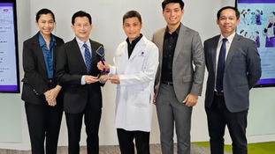 TRSC International LASIK Center รับรางวัลรักษาสายตาด้วยวิธี ReLEx SMILE มากที่สุดในประเทศไทย