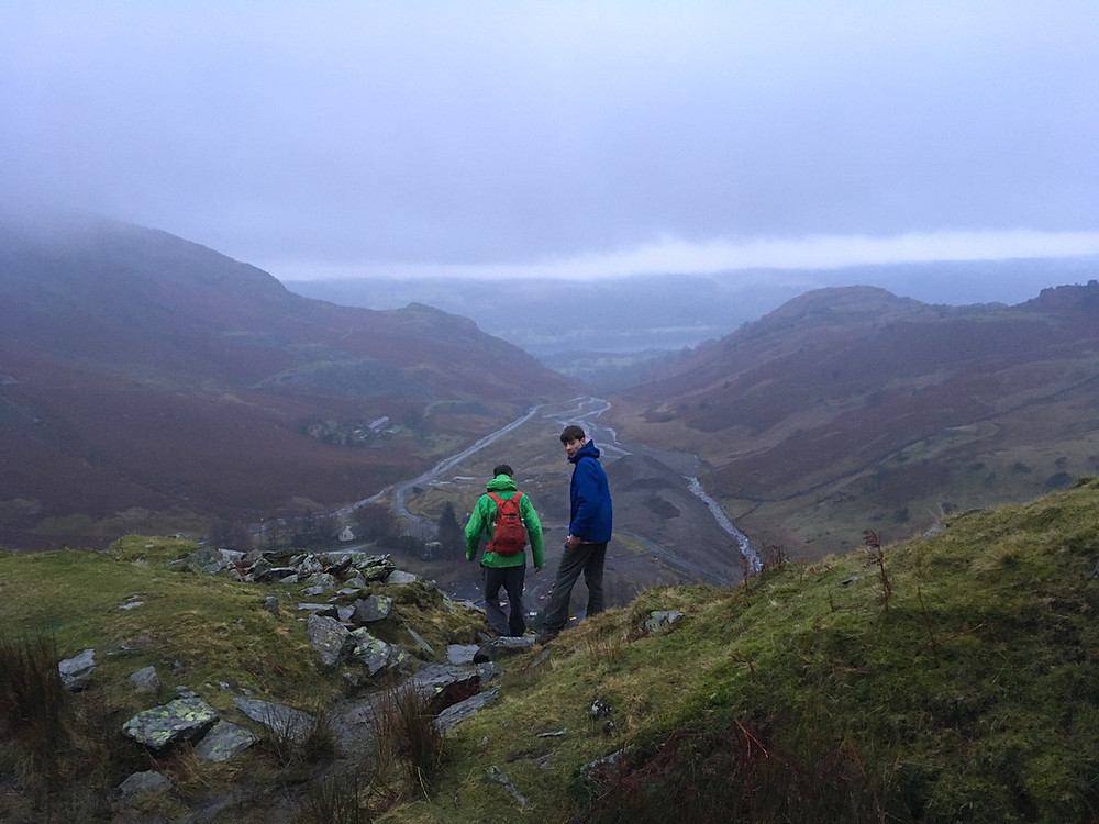 Panoramic view descending through the valley