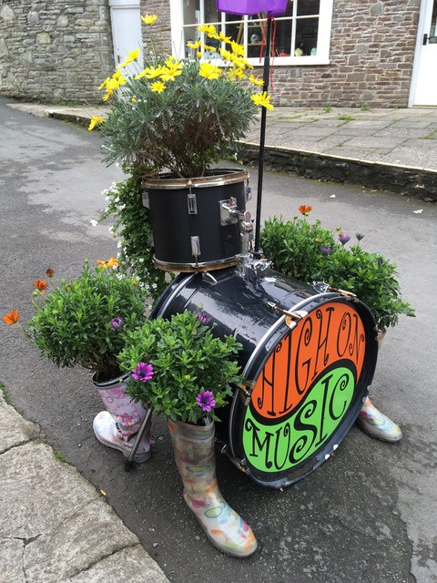 Drum kit planter