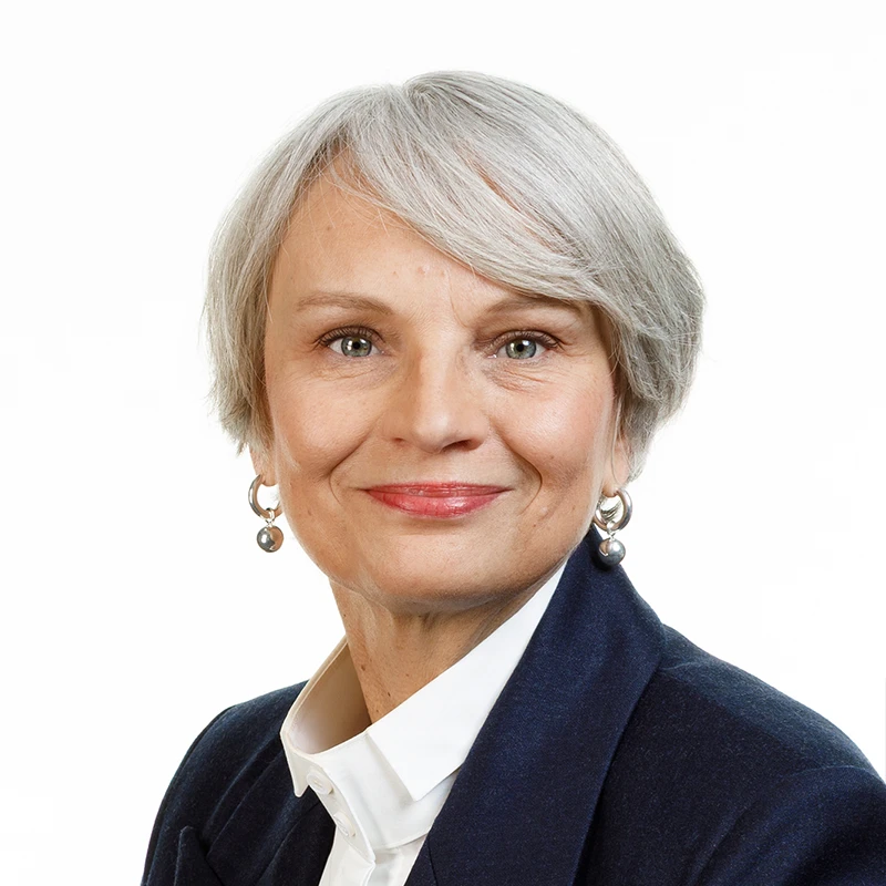 Kiinteistönvälittäjä Nina Simosas