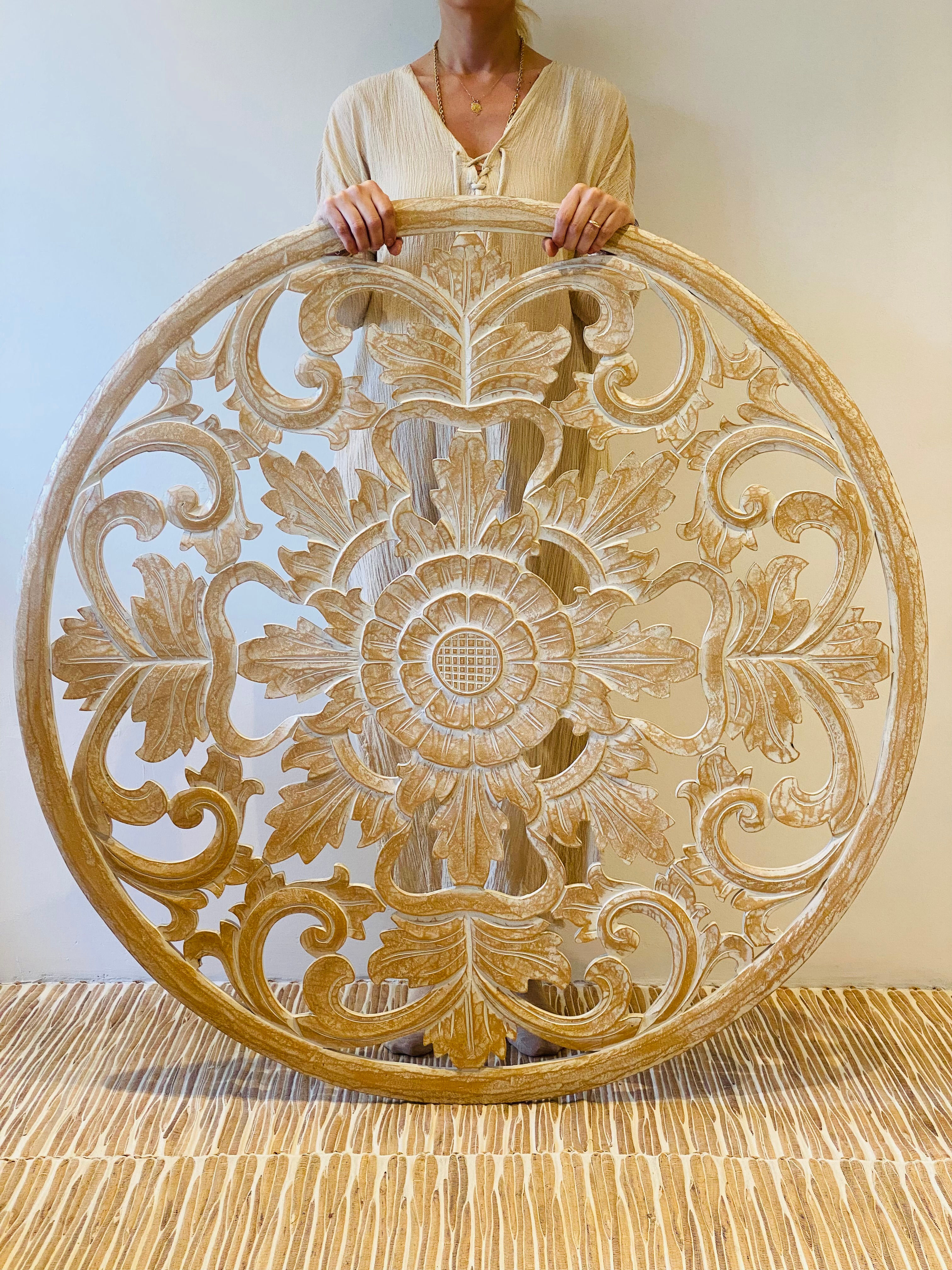 120 cm el oyması ahşap mandala