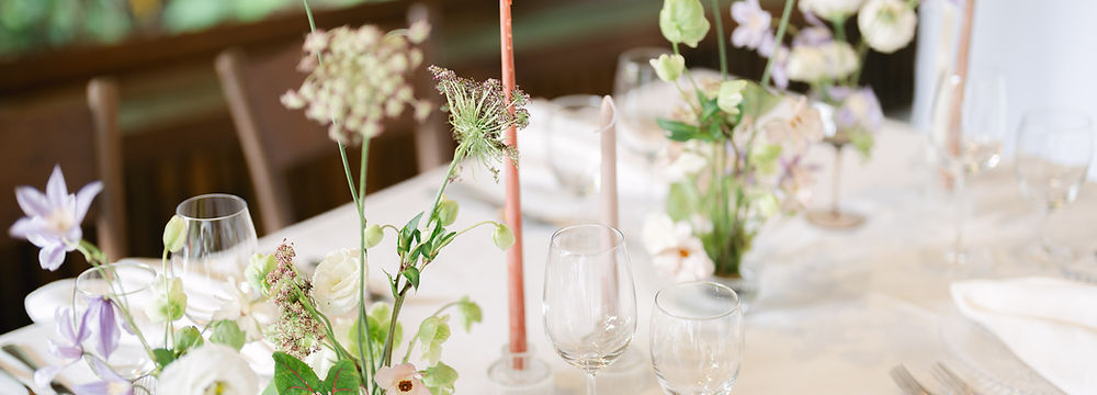 Dining table styling class