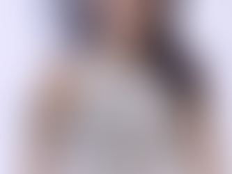 WATCH: 3 Standing Poses to Elevate Your Personal Branding Photos