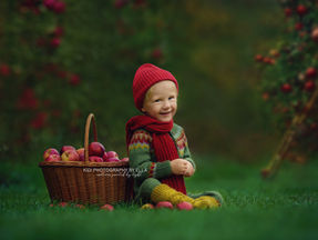 Cute baby boy with apples - Profession photographer in wolverhampton