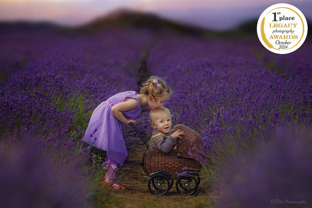 Award-winning fine art portrait showcasing the timeless photography style of Kidi Photography