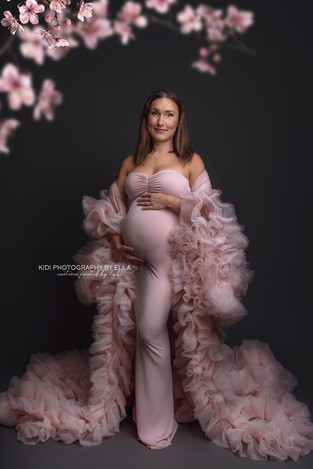 Elegant maternity gown in studio – maternity photographer West Midlands