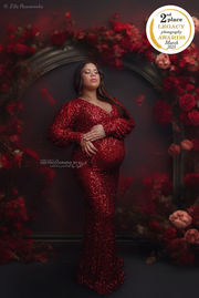 Internationally recognised newborn photography by an experienced Wolverhampton baby photographer