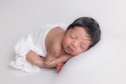 newborn photographer Wolverhampton