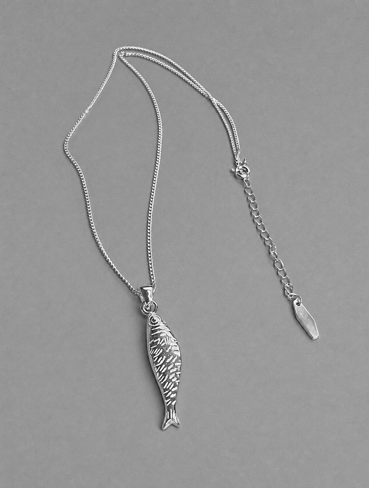 Drift Fish Necklace