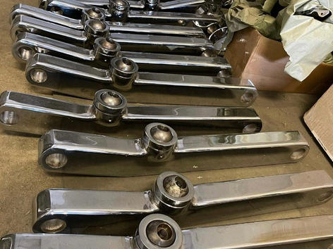 TRAILING ARMS (2) w/ BUSHINGS