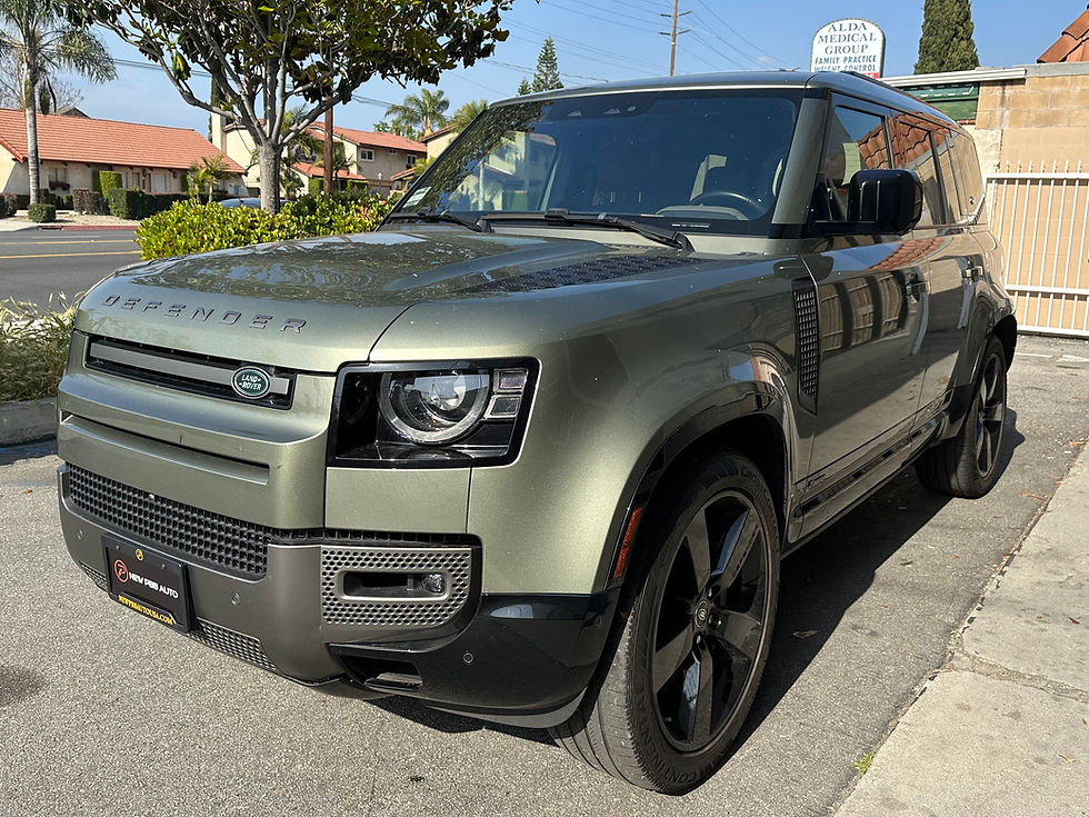 Thumbnail: 2021 Land Rover Defender 110 X-Dynamic SE AWD