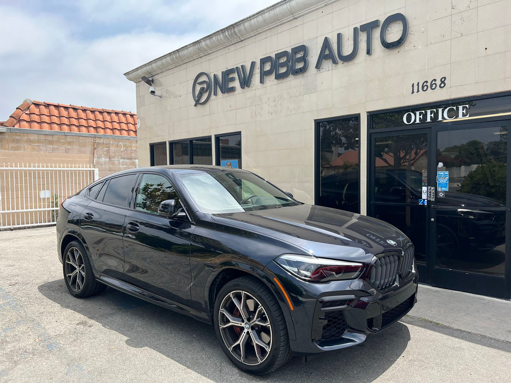 2022 BMW X6 xDrive40i AWD