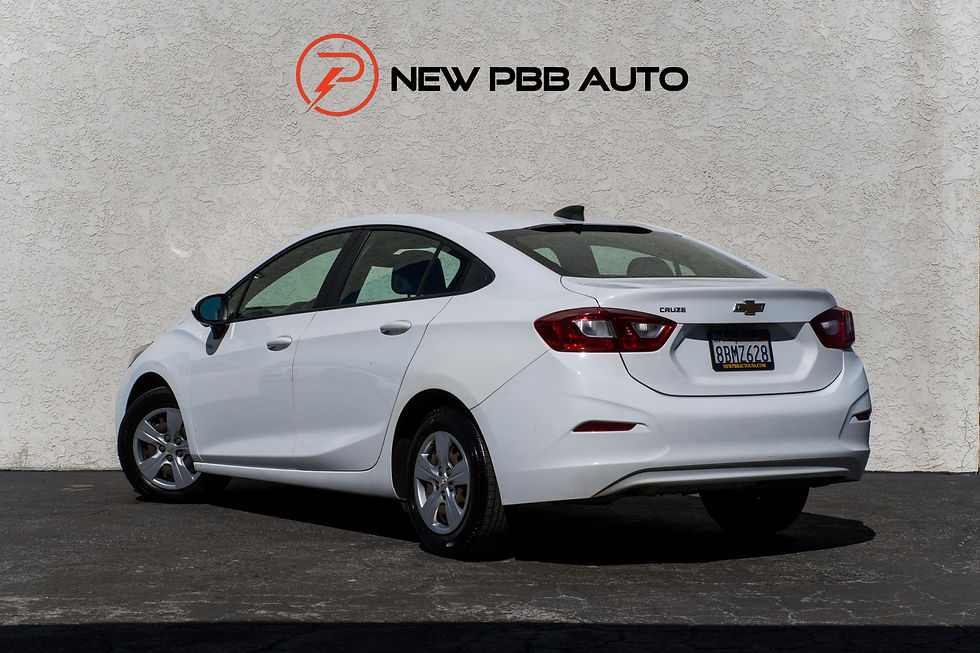 Thumbnail: 2018 Chevrolet Cruze LS Sedan FWD