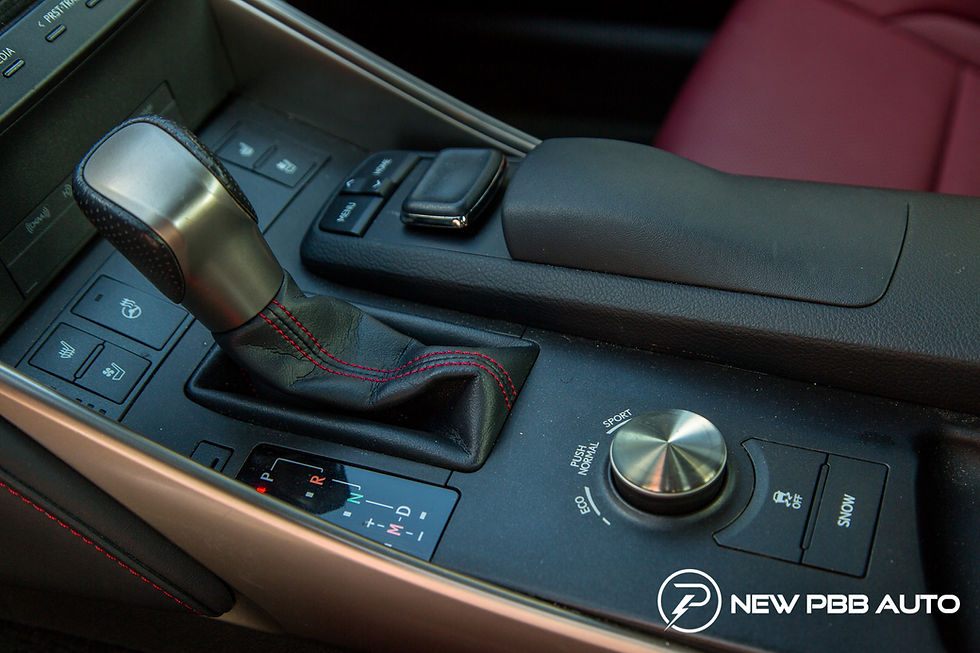 縮圖：2016 Lexus IS 300 AWD