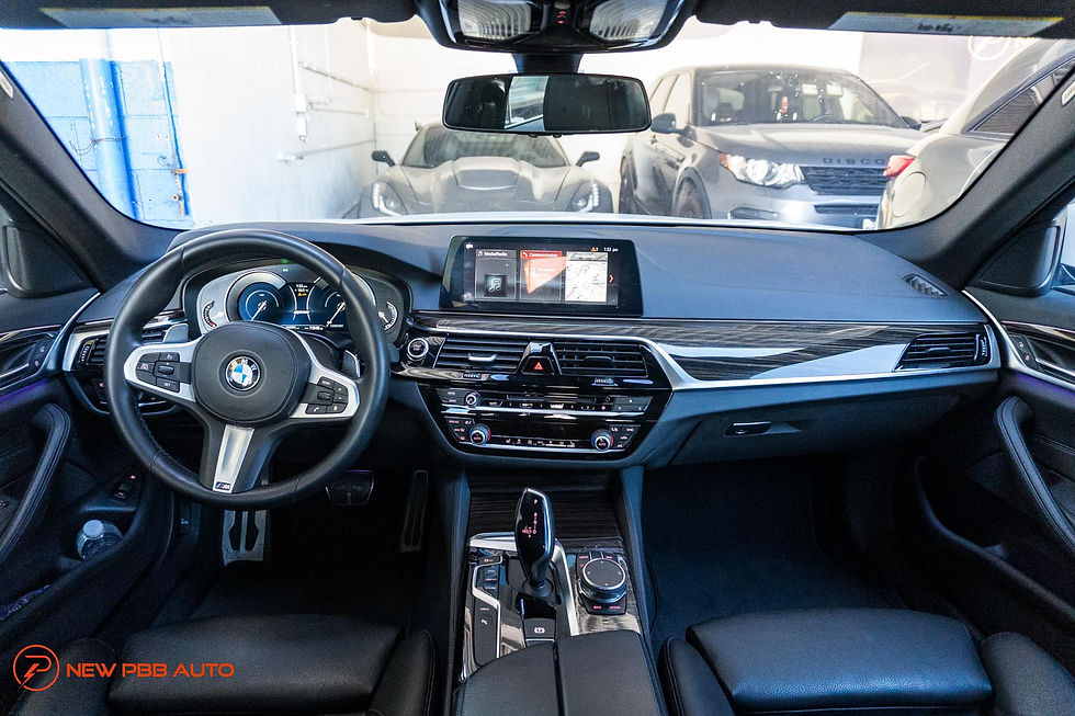 縮圖：2018 BMW 5 Series 530e iPerformance Sedan RWD