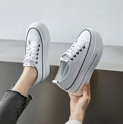 Scarpin Feminino Transparente Salto Fino – Bico Fino em PVC com Duas Tiras Neon Rosa e Amarela, Desi