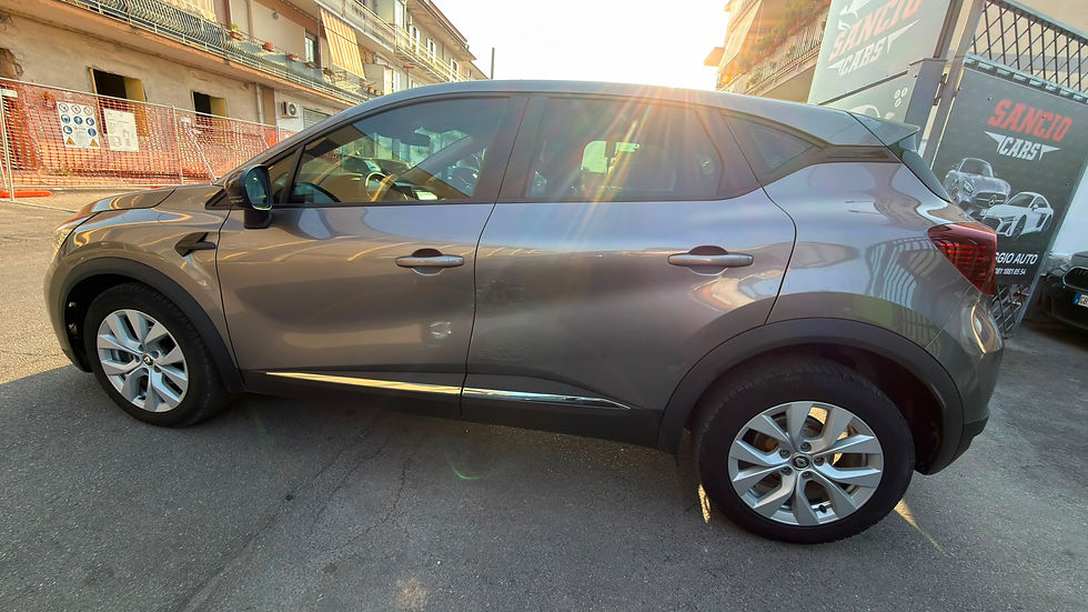 Miniatura: RENAULT CAPTUR 2021