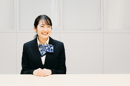 女性スタッフ