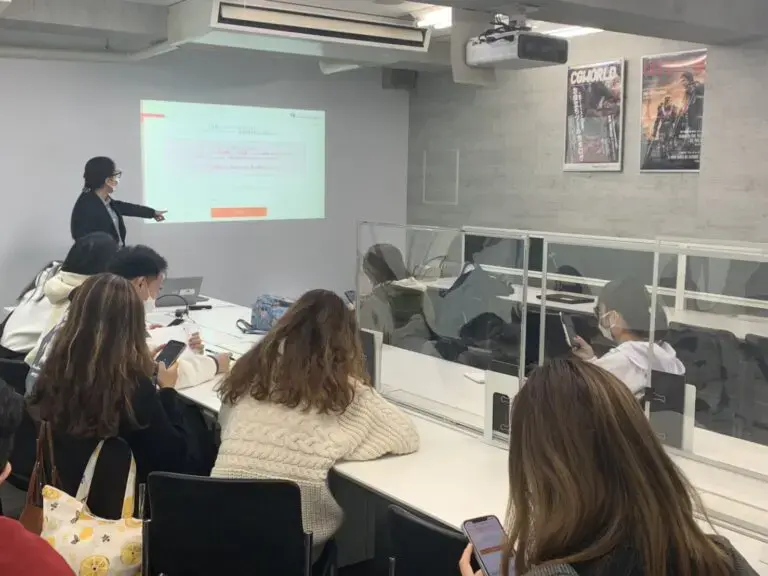 Waseda Bunri College mengadakan sesi informasi pendaftaran My Page untuk persiapan kerja dan tes keterampilan.