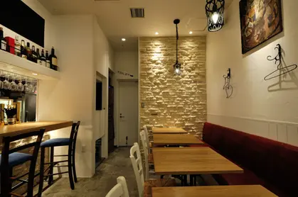 CAN'STONE「クレマー-Crema(CRE)」セメント二次製品 石積み調擬石タイル・壁材 レストラン内装