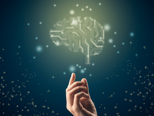 生成AIと従来のAIの違いとは？ビジネス活用のポイントを解説