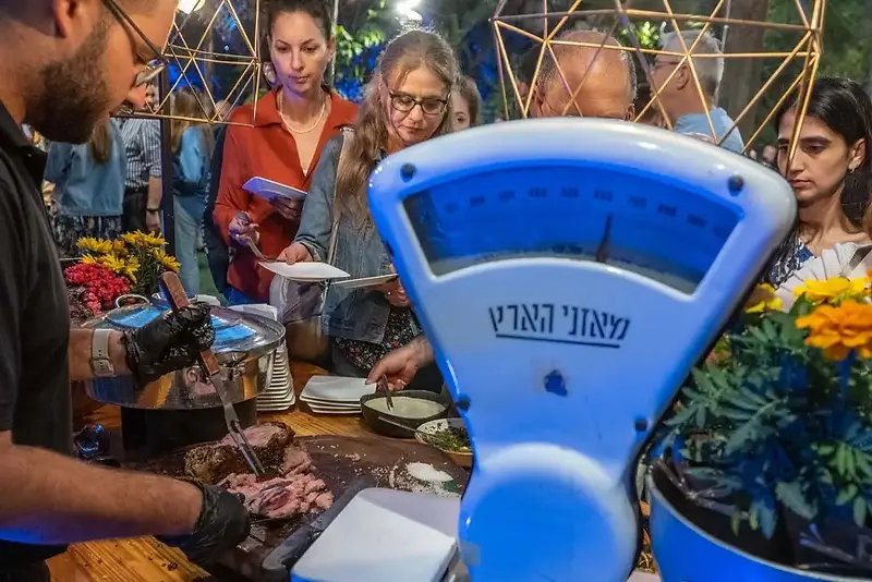 בחירה מוקפדת של קייטרינג לאירוע.